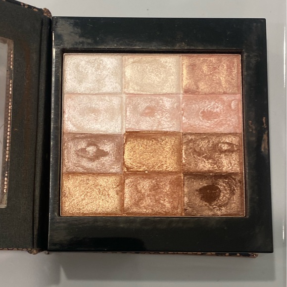 Clinique Eyeshadow Palette - Physician's Formula Nude, Almay Intense, - Picture 6 of 12